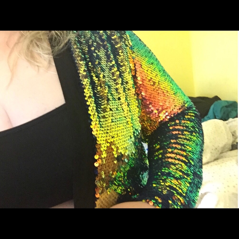 ONLY ONE LEFT! SEQUIN DUSTER - Picture 5 of 5